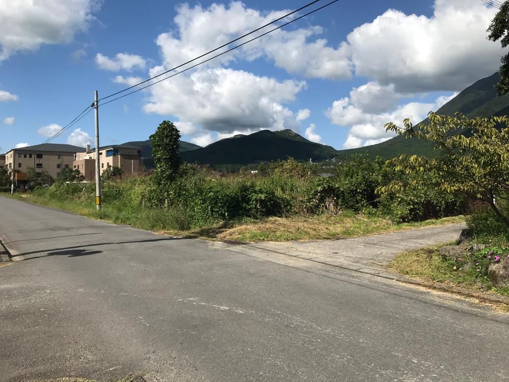 1211 m² land in Yufu, Oita - Photo 1