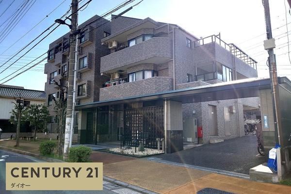 Bright 3LDK Corner Apartment in Kamakura - Photo 1