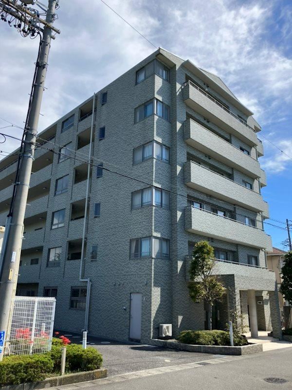 4LDK apartment in Shimizu Ward, Shizuoka - Photo 1
