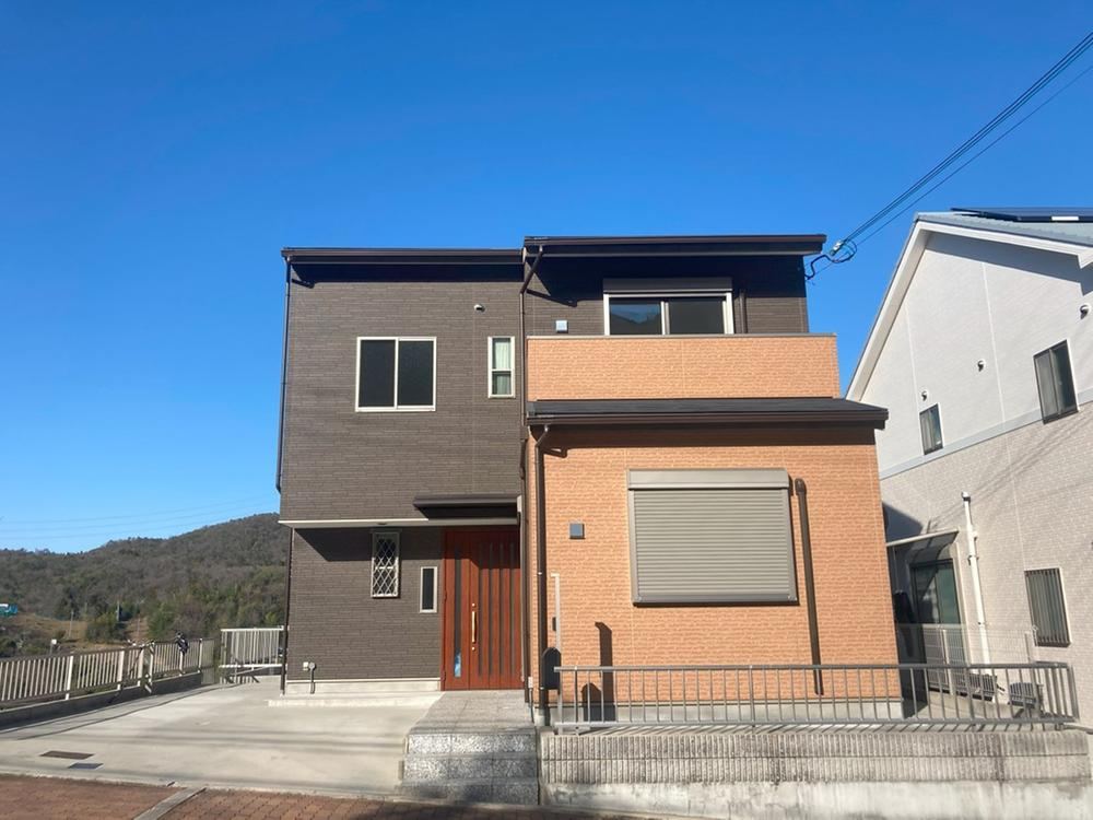 Modern 4LDK House in Nishio Heiseidai - Photo 1