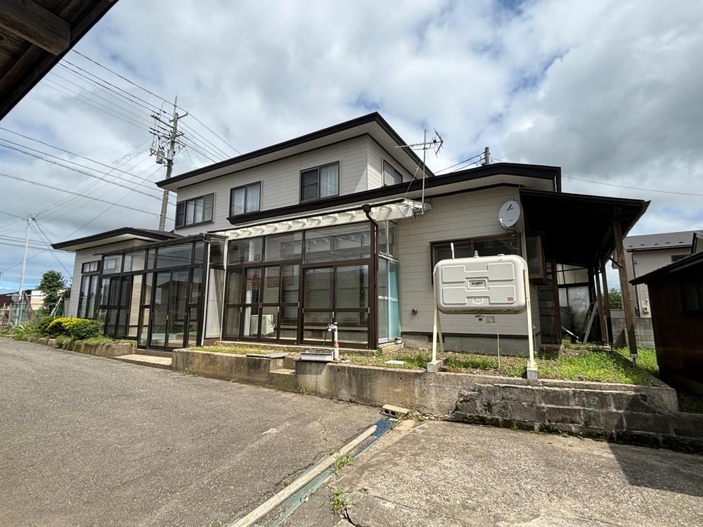 7DK Detached House in Yotsugoya, Akita - Photo 1