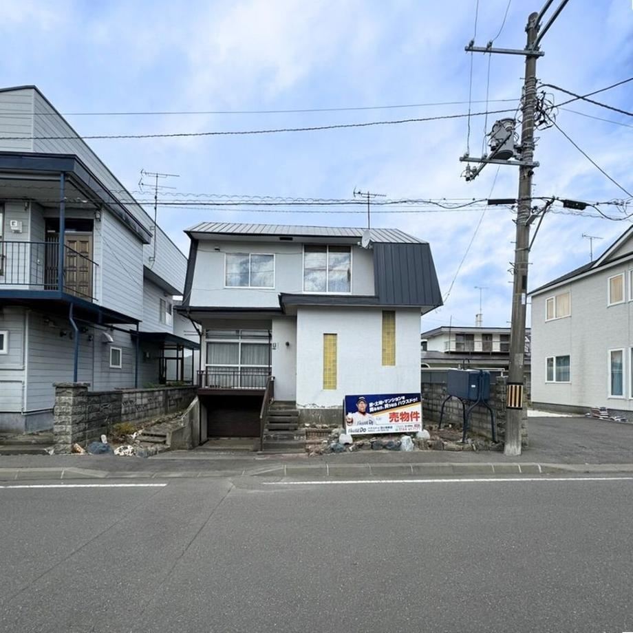 Quiet Residential Land in Toyokawa-cho - Photo 1