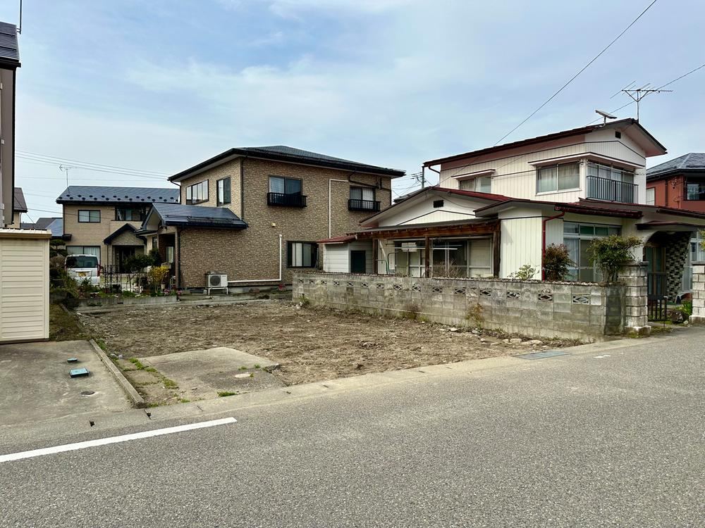 Thumbnail 3
