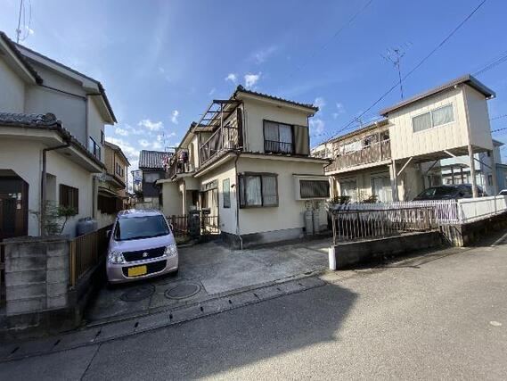 Spacious 57-Tsubo Lot for Family Activities in Yamagiwa, Atsugi - Photo 1