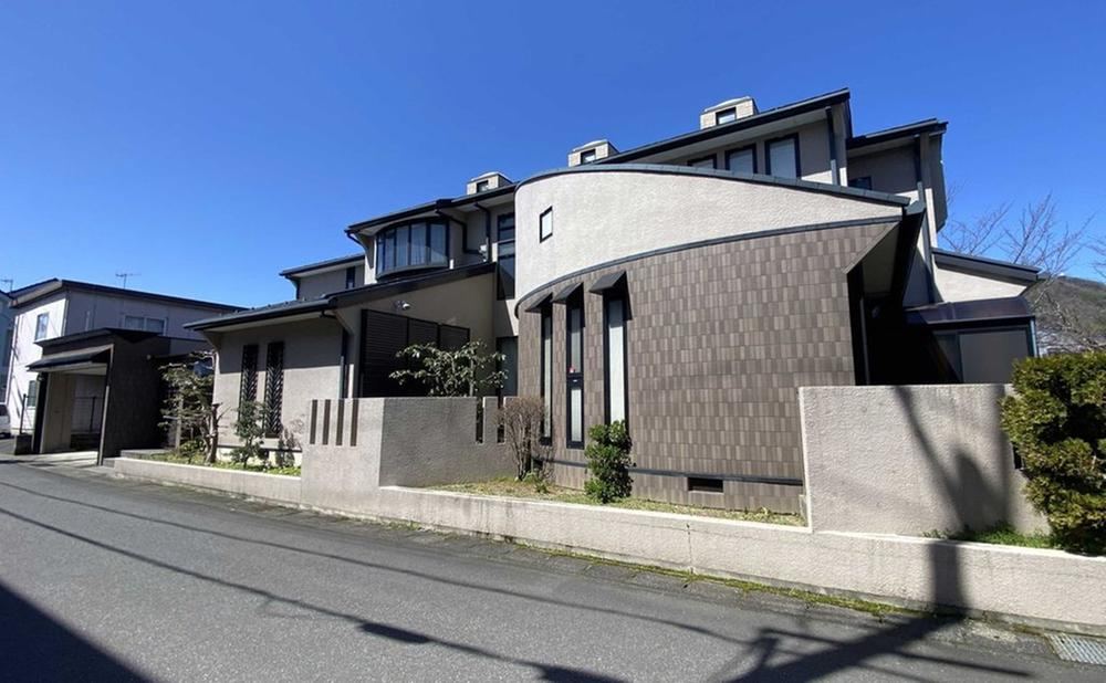 Spacious 6LDK House with Garden in Maizuru - Photo 1