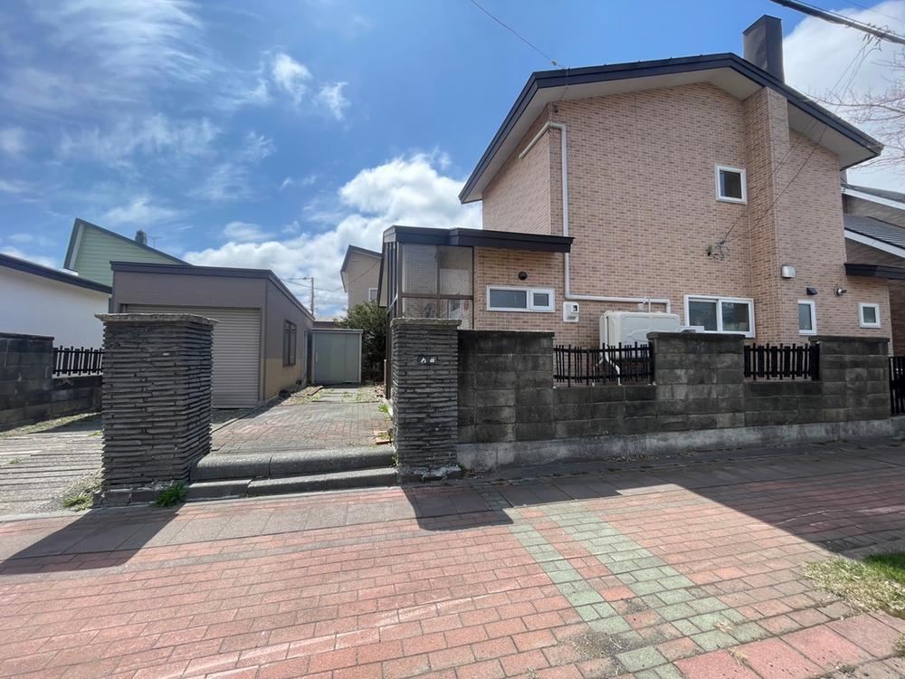 4LDK House with Garage in Tomitake - Photo 1
