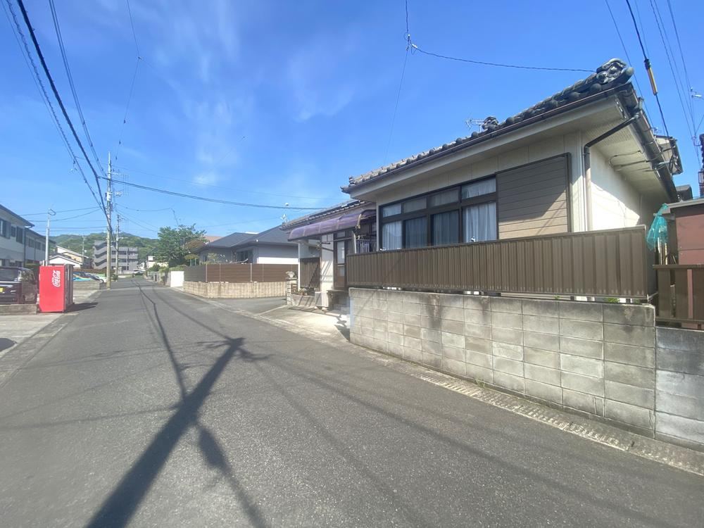 Bright Single-Story Home in Wada, Kagoshima - Photo 1