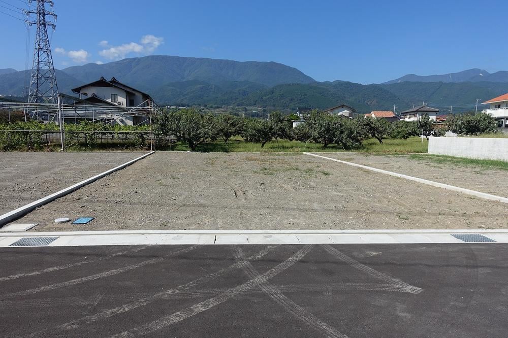 246 m² land in Minamialps, Yamanashi - Photo 1