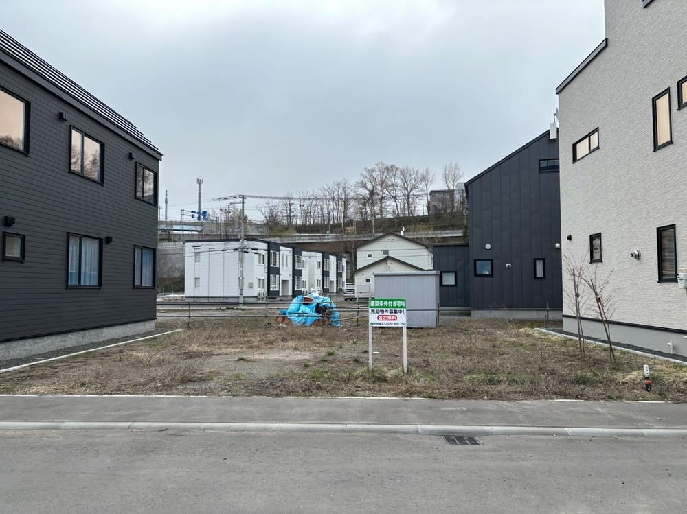 Residential Land with Urban Gas in Ishiyama, Sapporo - Photo 1