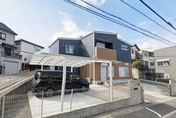 Versatile 3LDK with Store in Kumatori - Photo 1