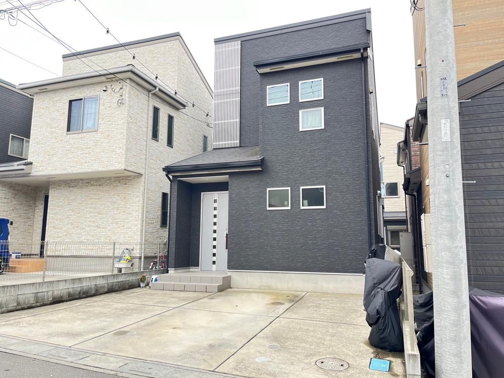 Modern 3LDK House Near Minami Sakurai Station - Photo 1
