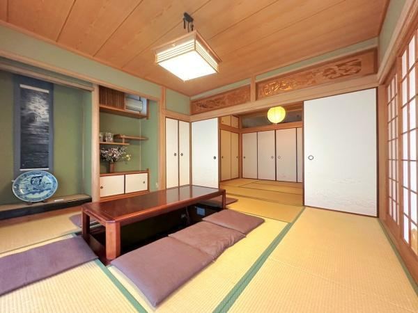 Expansive 10DK+S House with Garden in Bokujima, Minoh - Photo 1