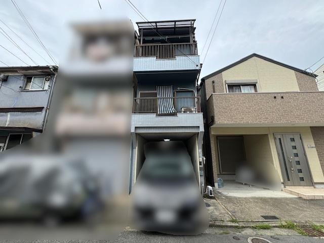 3DK House with Parking in Neyagawa - Photo 1