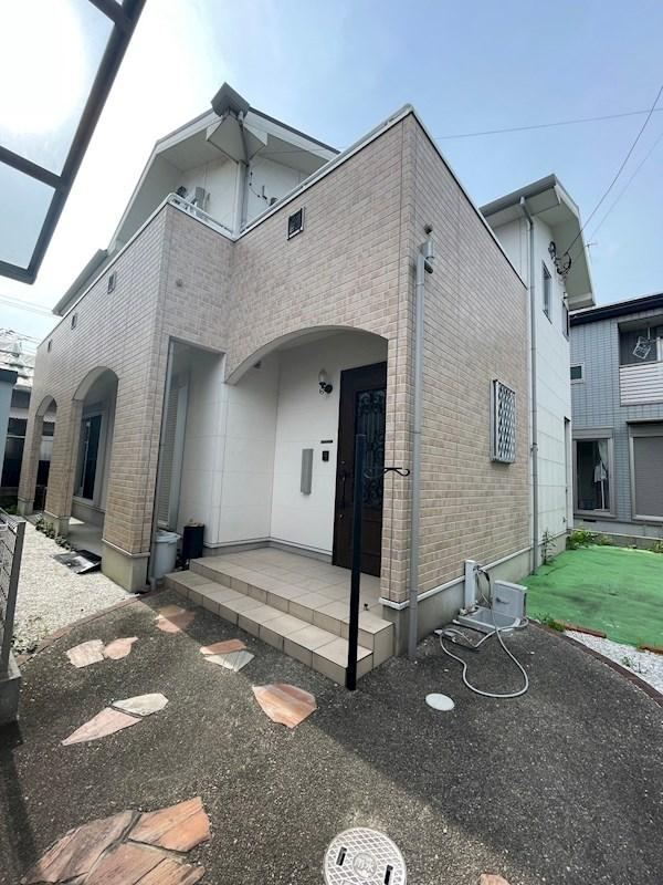 Spacious 5LDK Detached House in Karita Town - Photo 1