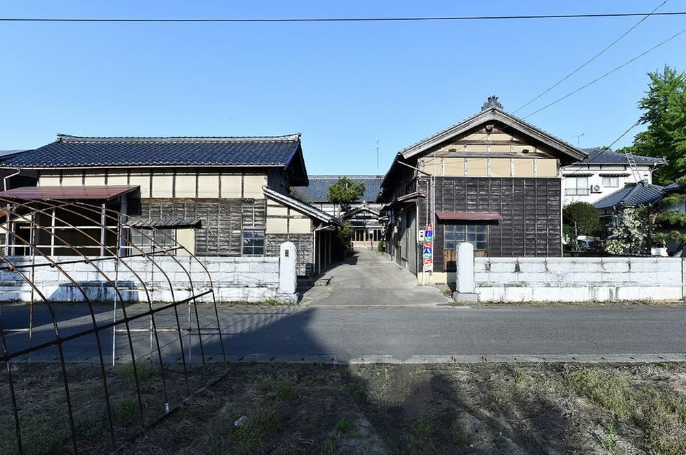 Large 12DK Traditional House with Garden Space - Photo 1