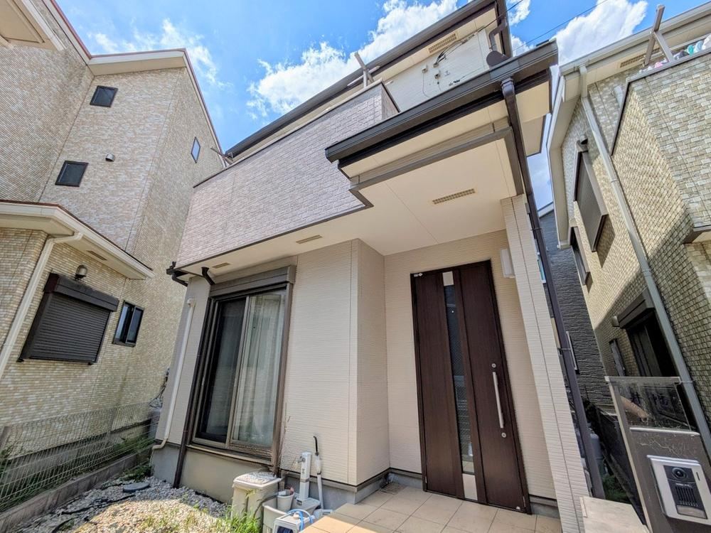 Custom-Built Home in Zama's Developed Subdivision - Photo 1
