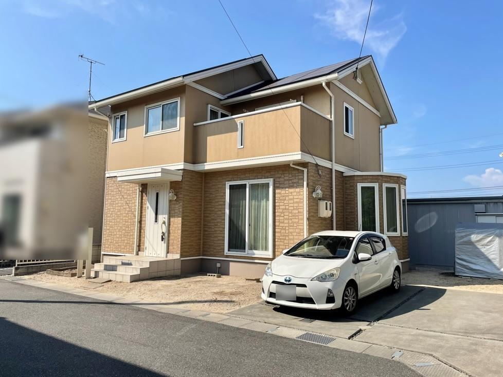 Seismic Resistant 3LDK Home with Clear History in Kurashiki - Photo 1