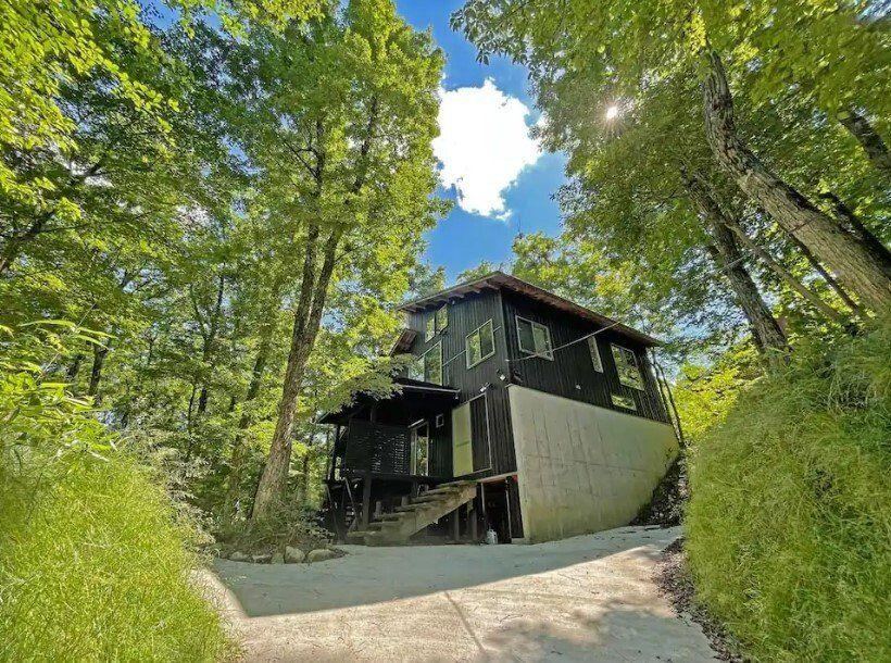 Charming 1LDK House with Hot Spring - Photo 1