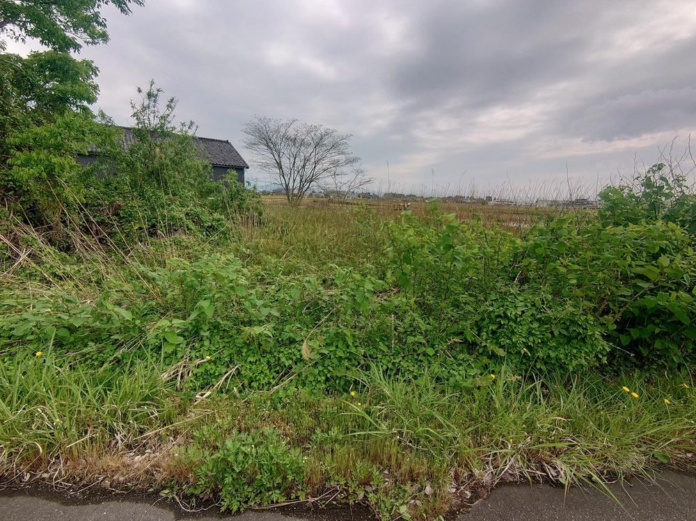 833 m² land in Toyama, Toyama - Photo 1