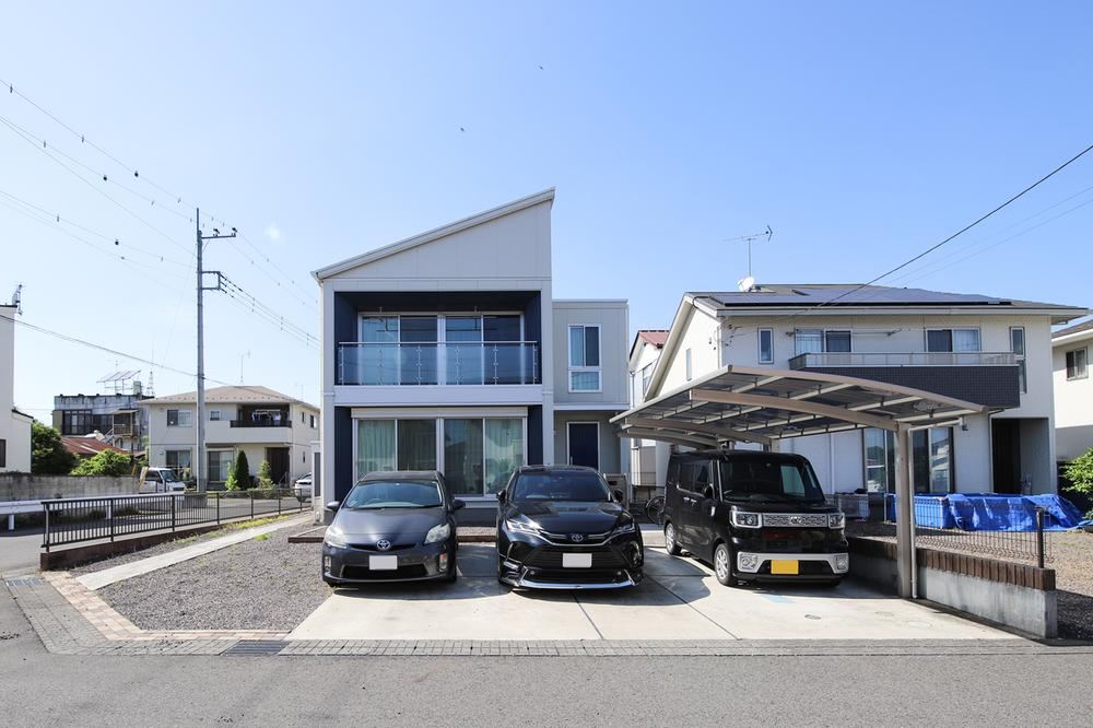 Spacious 4LDK+2S Home in Shin-Tomi-cho - Photo 1