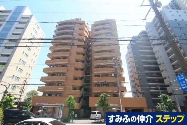 Bright 2LDK Corner Apartment in Nishi-Sugamo - Photo 1