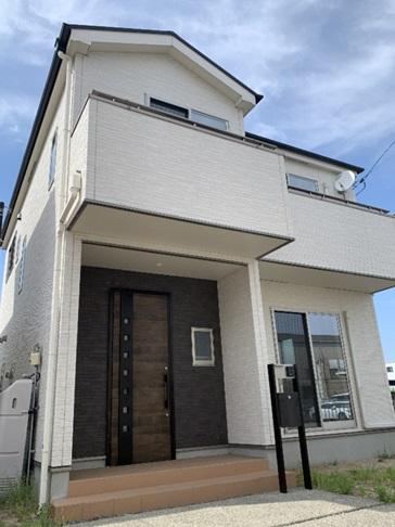 Beautiful 4LDK Home Built in 2021 in Enami - Photo 1