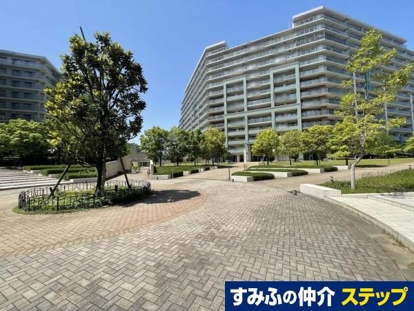 Large 4LDK Apartment in Koyo-dai - Photo 1