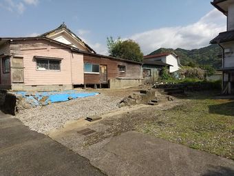 plot of land in Saiki