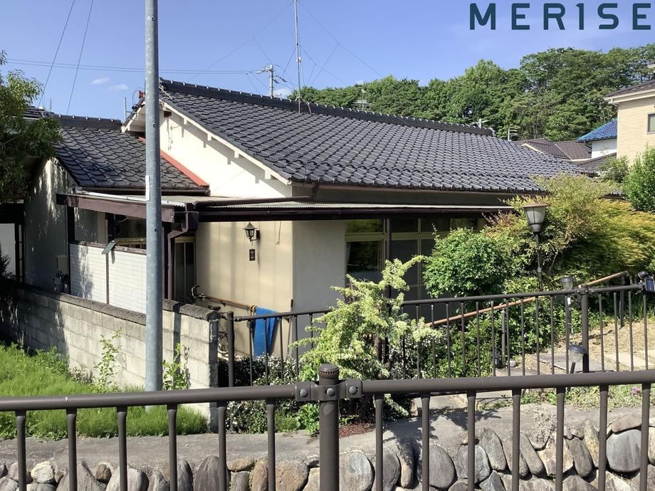 Convenient 2LDK Home Near Schools and Supermarkets in Ueda - Photo 1