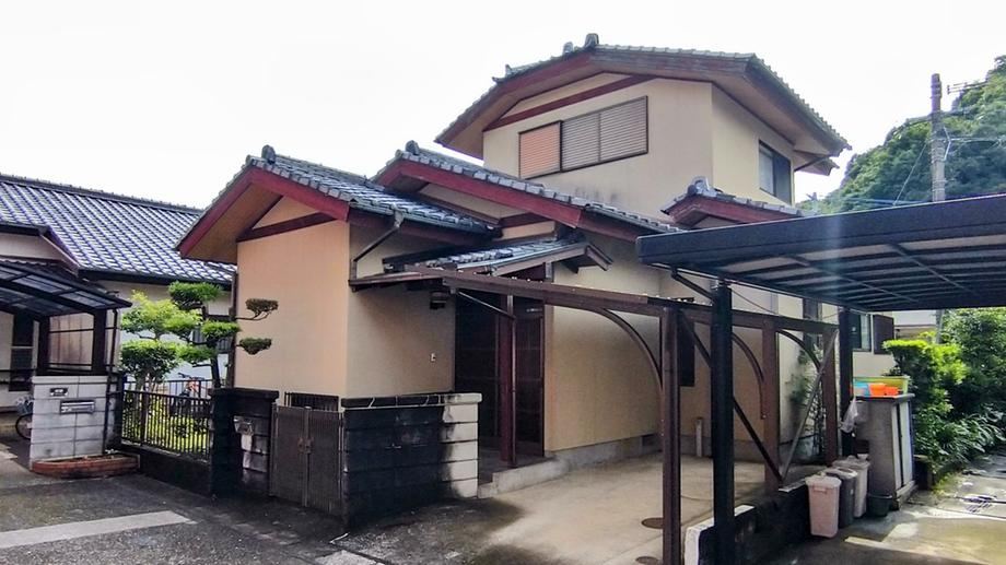 Quiet 4LDK House with Good Sunlight in Otsuka Town - Photo 1