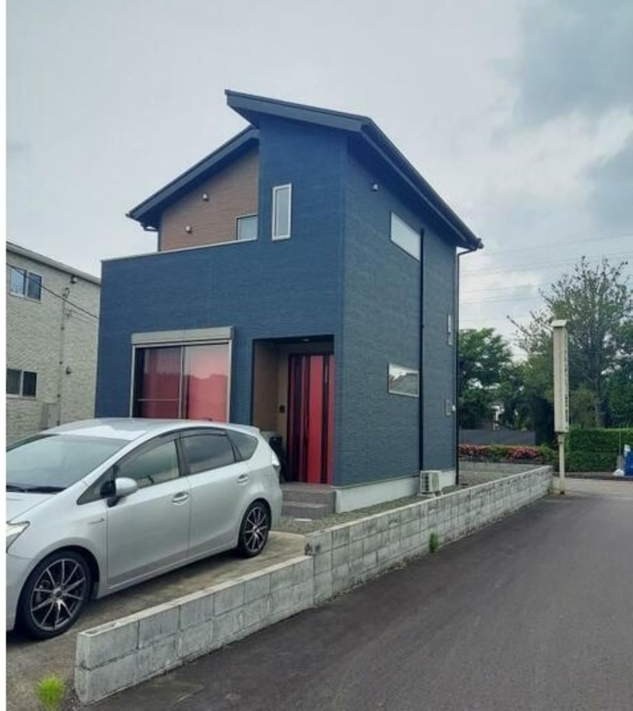 Newer 3LDK+S House in Takaoka Town - Photo 1