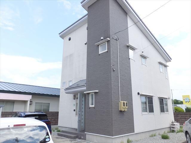 Modern 3LDK House in Midorimachi - Photo 1