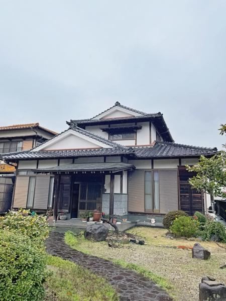 Spacious 6DK House with Garden in Kitakyushu - Photo 1