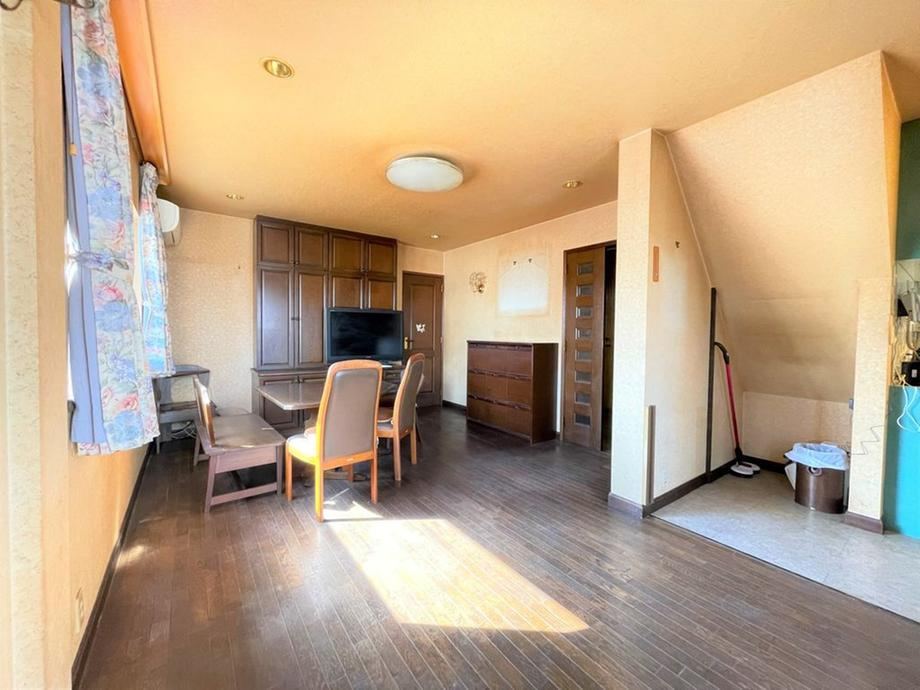 Bright 5LDK House in Fujimidai, Kunitachi - Photo 1