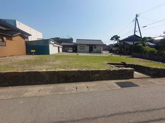 plot of land in Shimoniikawa District