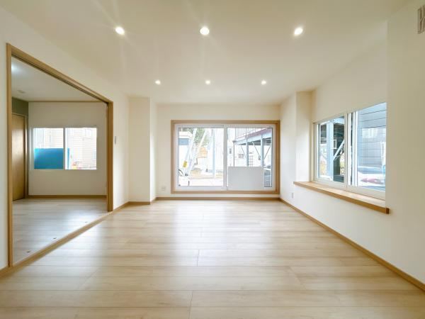 Charming 3LDK House in Quiet Residential Area - Photo 1