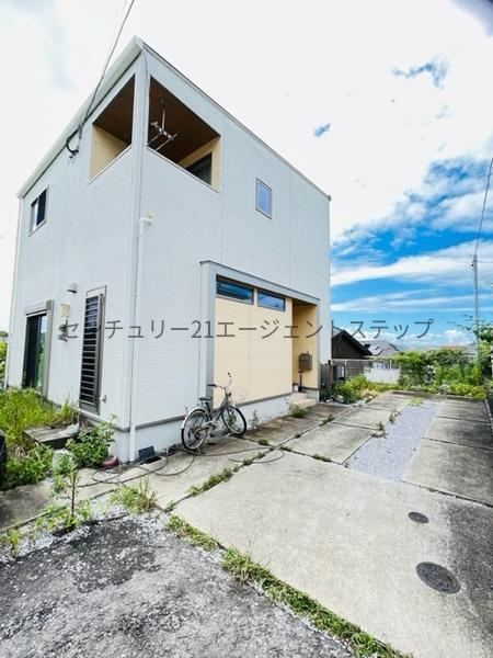 Charming 3LDK Home in Konan - Photo 1