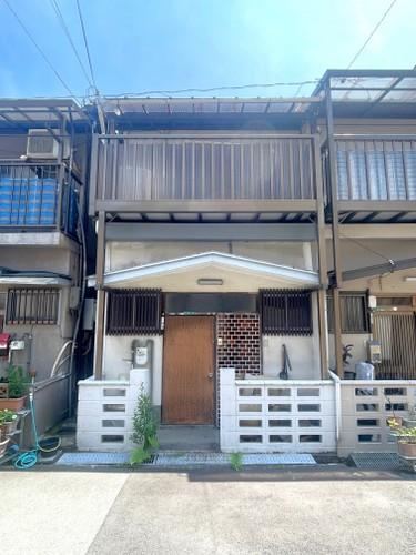 DIY-Friendly Terrace House in Hisayo - Photo 1