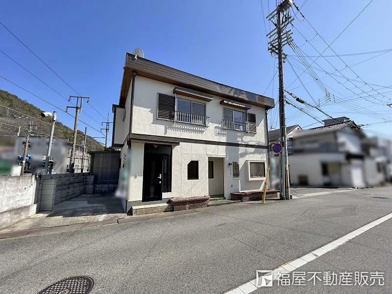 Renovated 2LDK House with Storage in Himeji - Photo 1