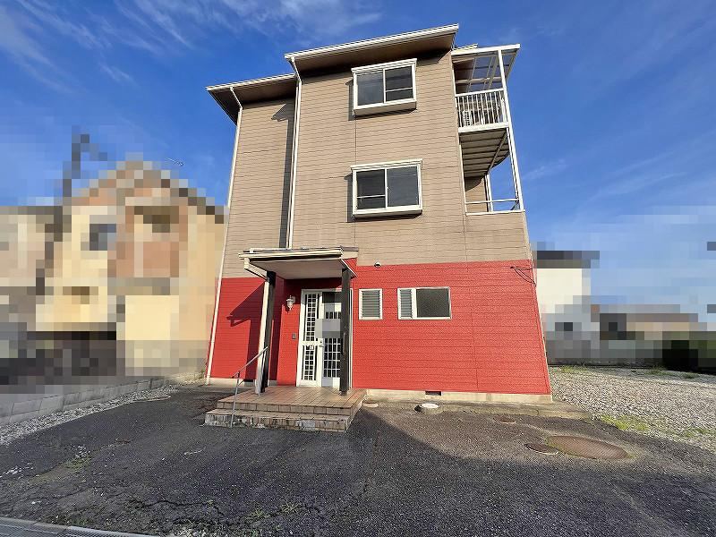 Large 7LDK House in Okino - Photo 1