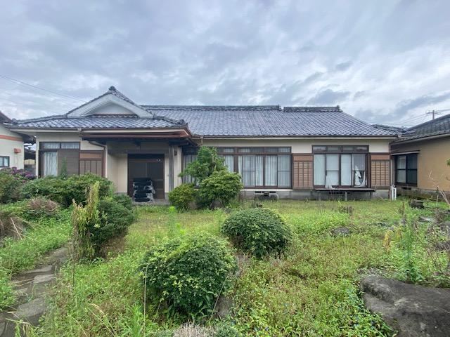 Spacious 6DK Bungalow Near Higashi High School - Photo 1