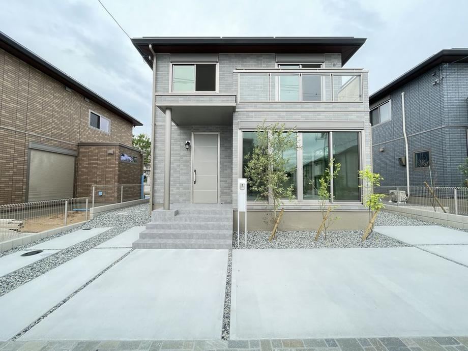 Modern 2LDK House in Akashiadai - Photo 1