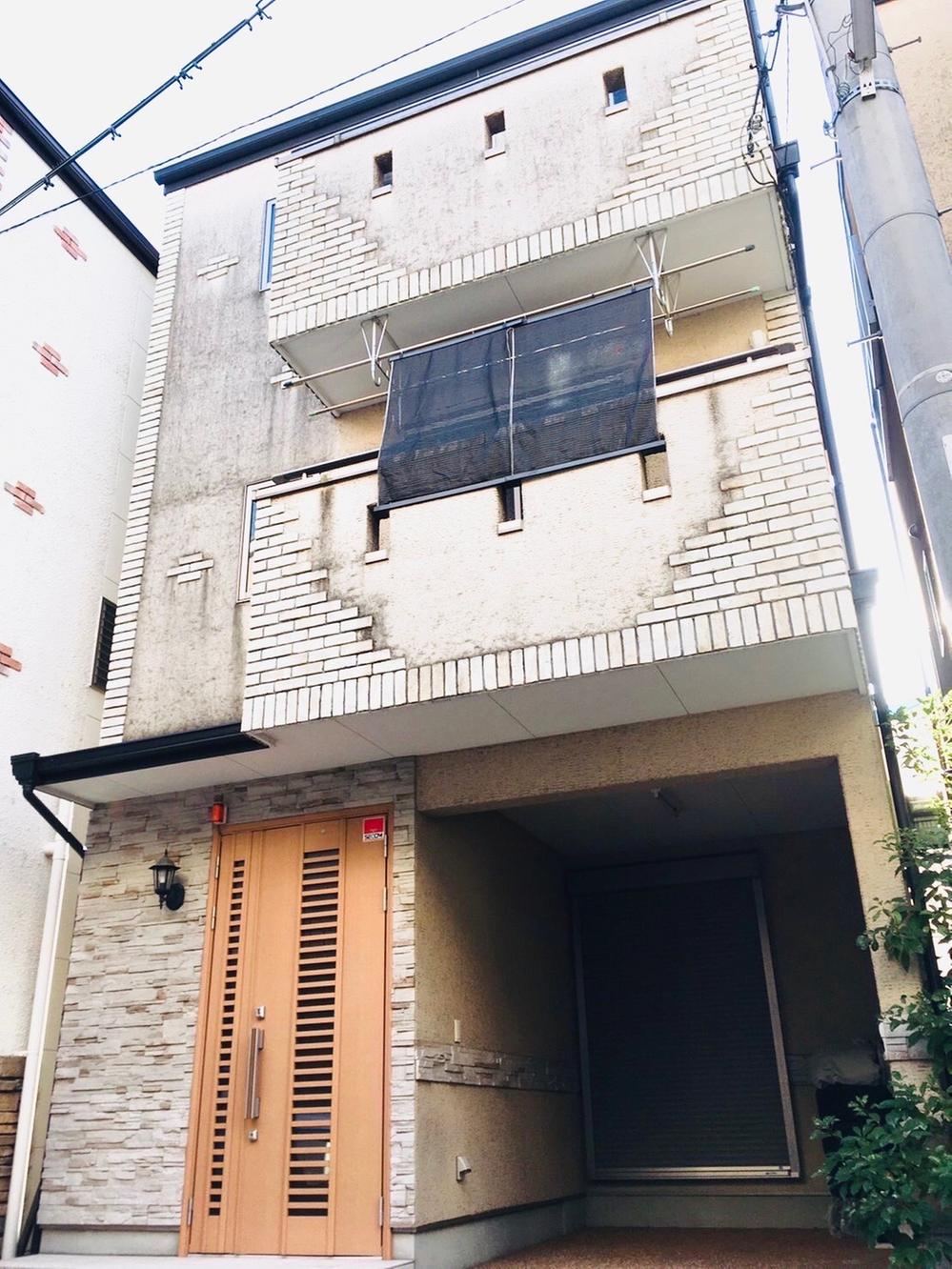 Well-Built 4LDK House in Yasuda, Osaka - Photo 1