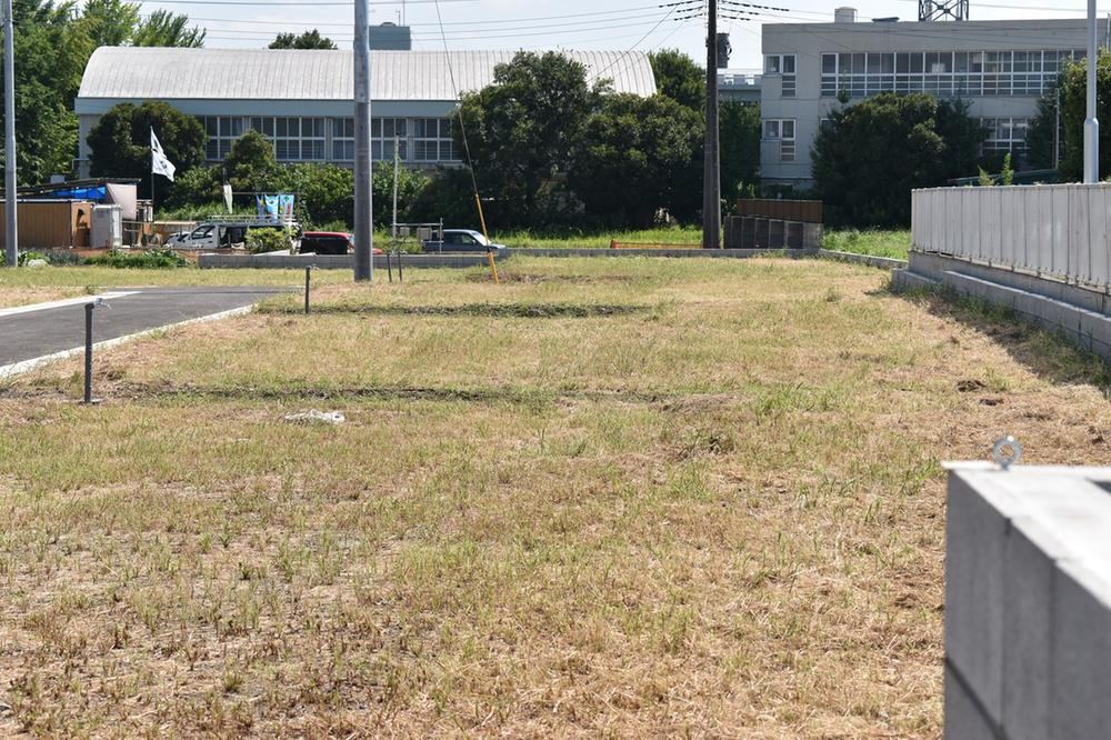 Spacious Lot with Parking Space - Photo 1