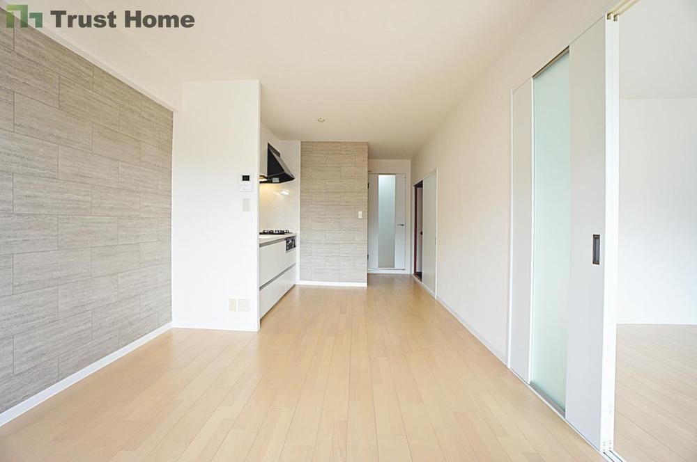 3LDK apartment in Higashinada Ward, Kobe, Hyogo - Photo 1