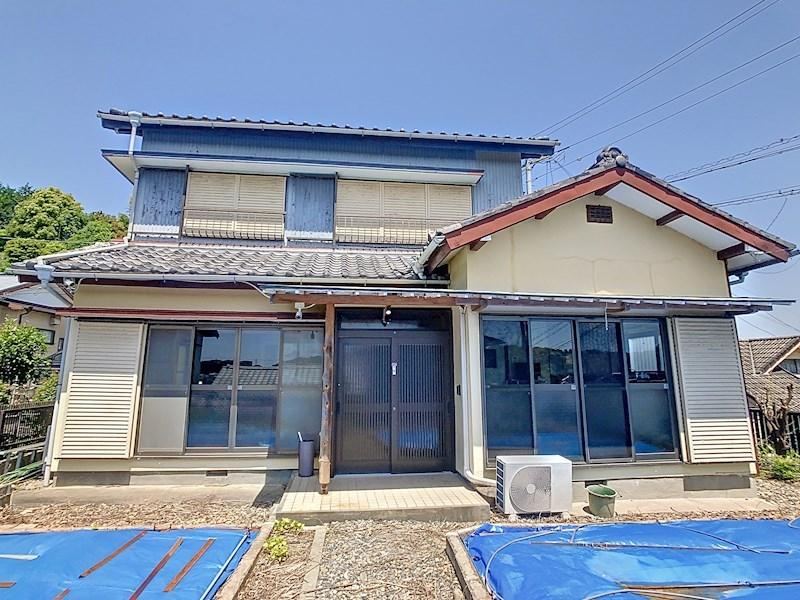 Bright 3DK Home with Spacious Garden in Tomizuka - Photo 1