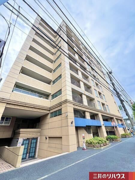 Bright 2LDK Apartment in Manseicho - Photo 1