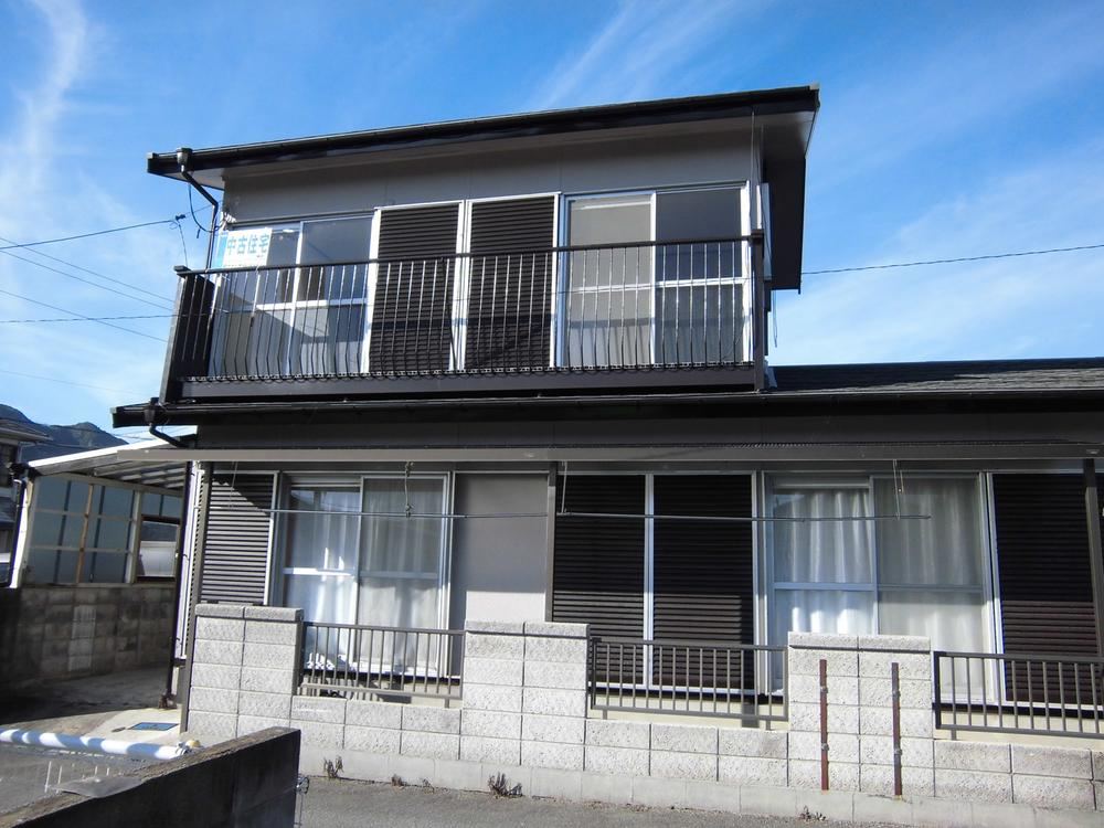 Renovated 3LDK Detached House in Hofu - Photo 1