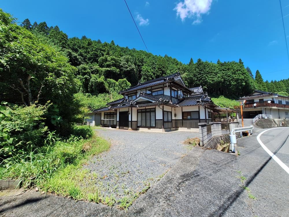 Spacious 9LDK Home in Kawakami - Photo 1