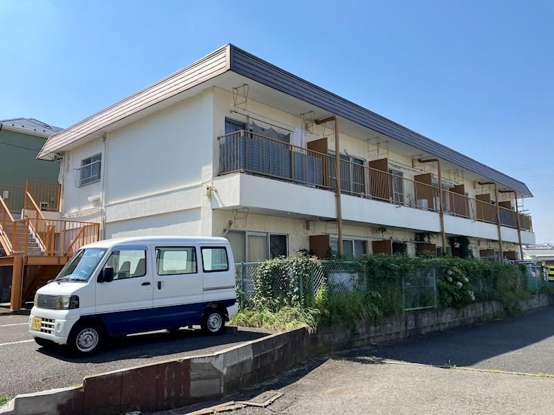Cozy 1DK Apartment with Great Sunlight in Nakazato - Photo 1